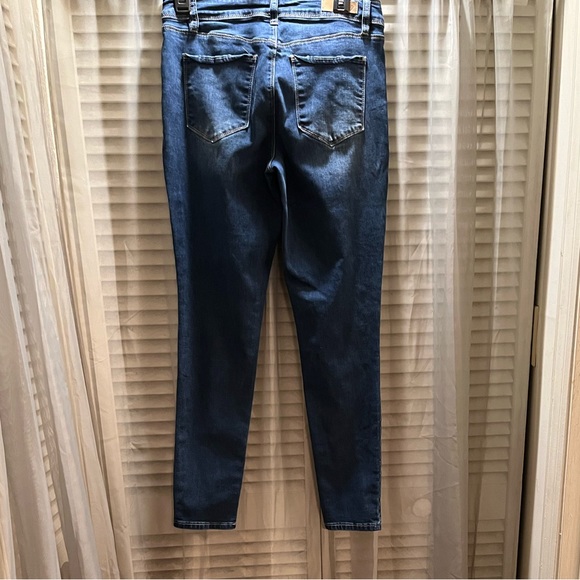 ROYALTY FOR ME Women’s Distressed Denim Jeans. Sz 8. - Picture 3 of 6